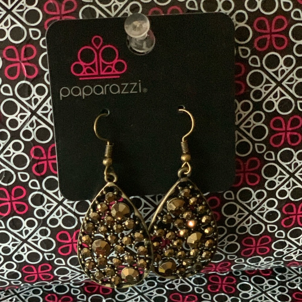 This beautiful rain storms tear drop earrings